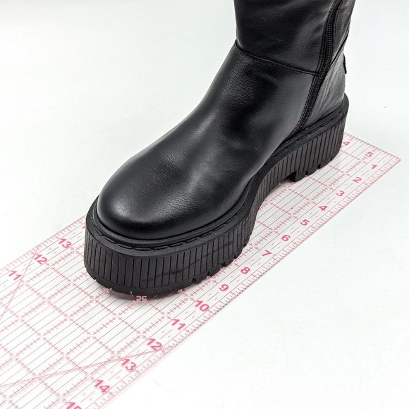 Elegant Black Platform Boots - Picture 3 of 11